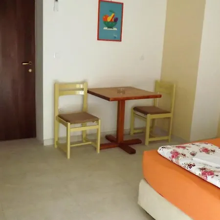 6 Apartment
