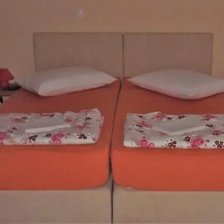 6 Apartment